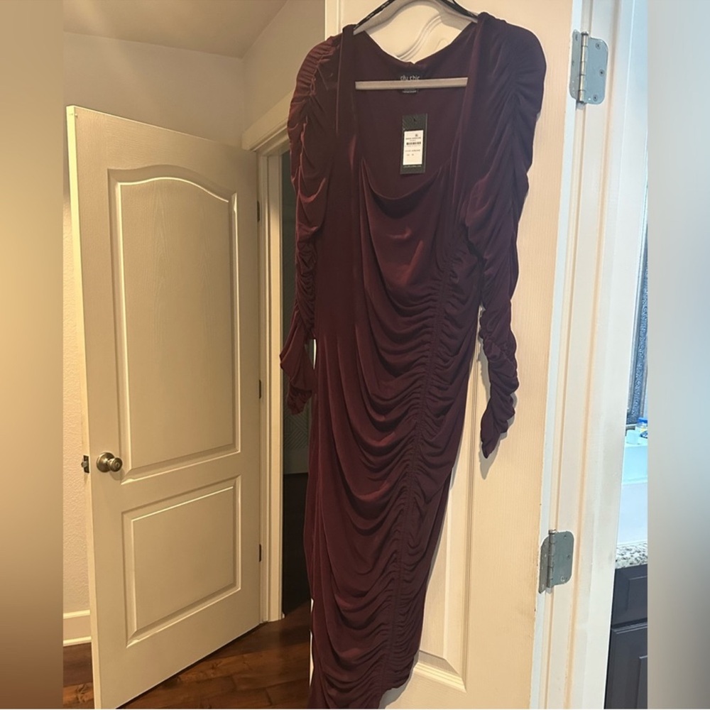 City Chic Rouched Dress - Picture 5 of 5